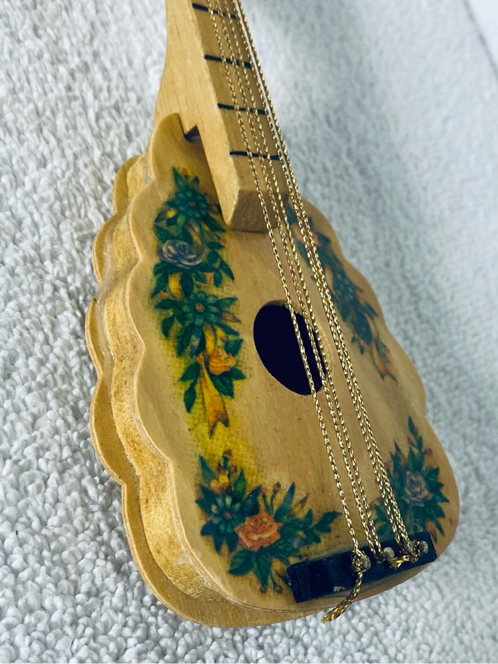 Vintage Wooden Mandolin Christmas Ornament Hand Painted Floral Instrument - Picture 6 of 12
